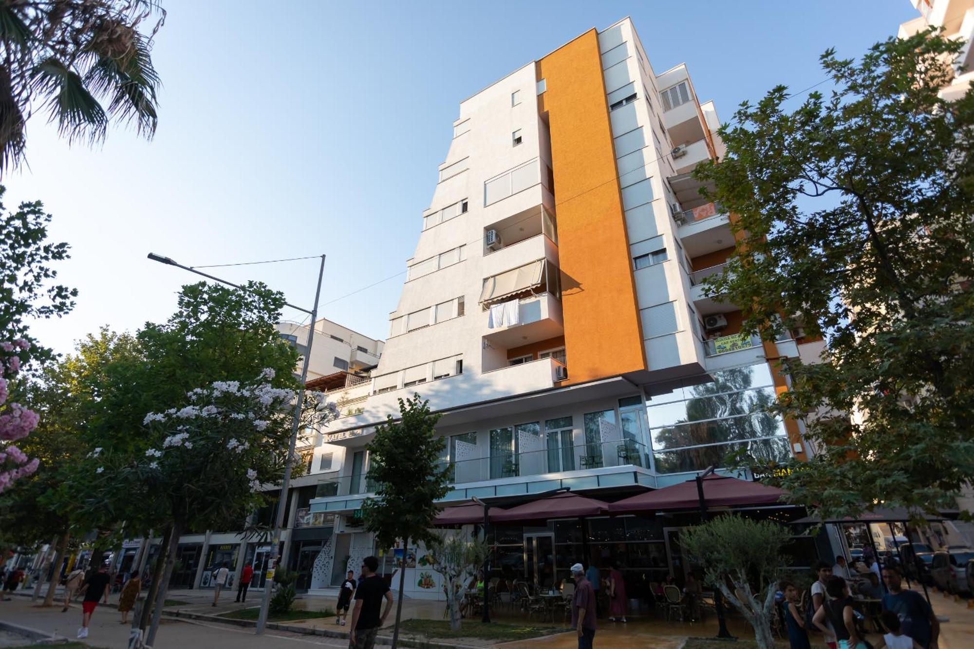 Nayel Hotel Драч Екстериор снимка