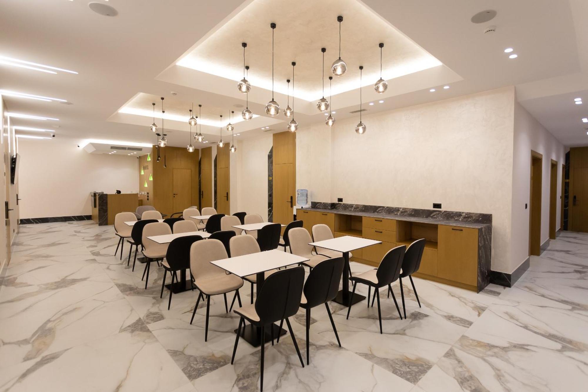 Nayel Hotel Драч Екстериор снимка