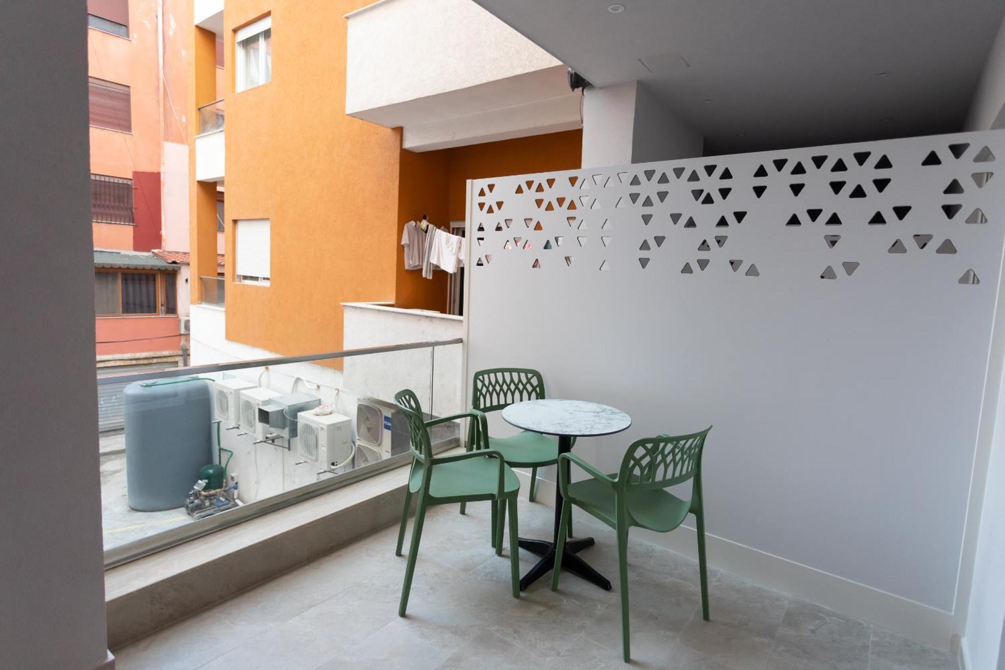 Nayel Hotel Драч Екстериор снимка