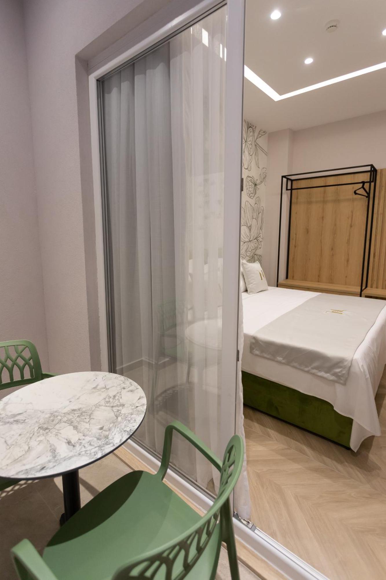 Nayel Hotel Драч Екстериор снимка