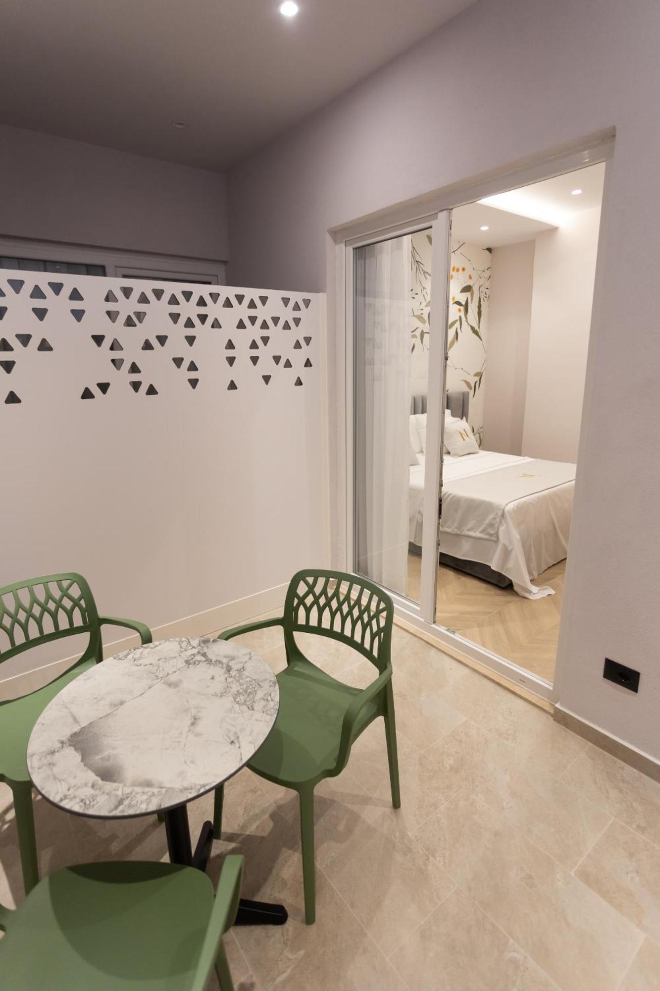 Nayel Hotel Драч Екстериор снимка