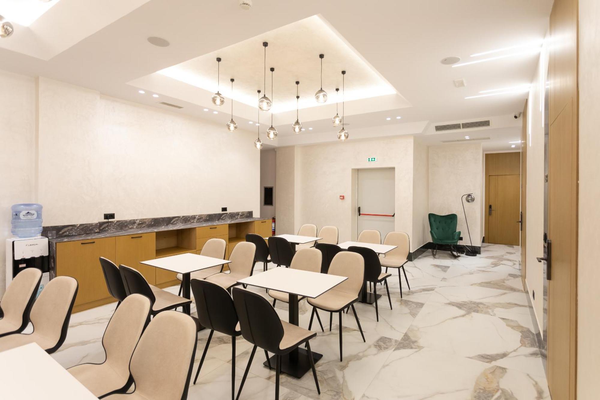 Nayel Hotel Драч Екстериор снимка