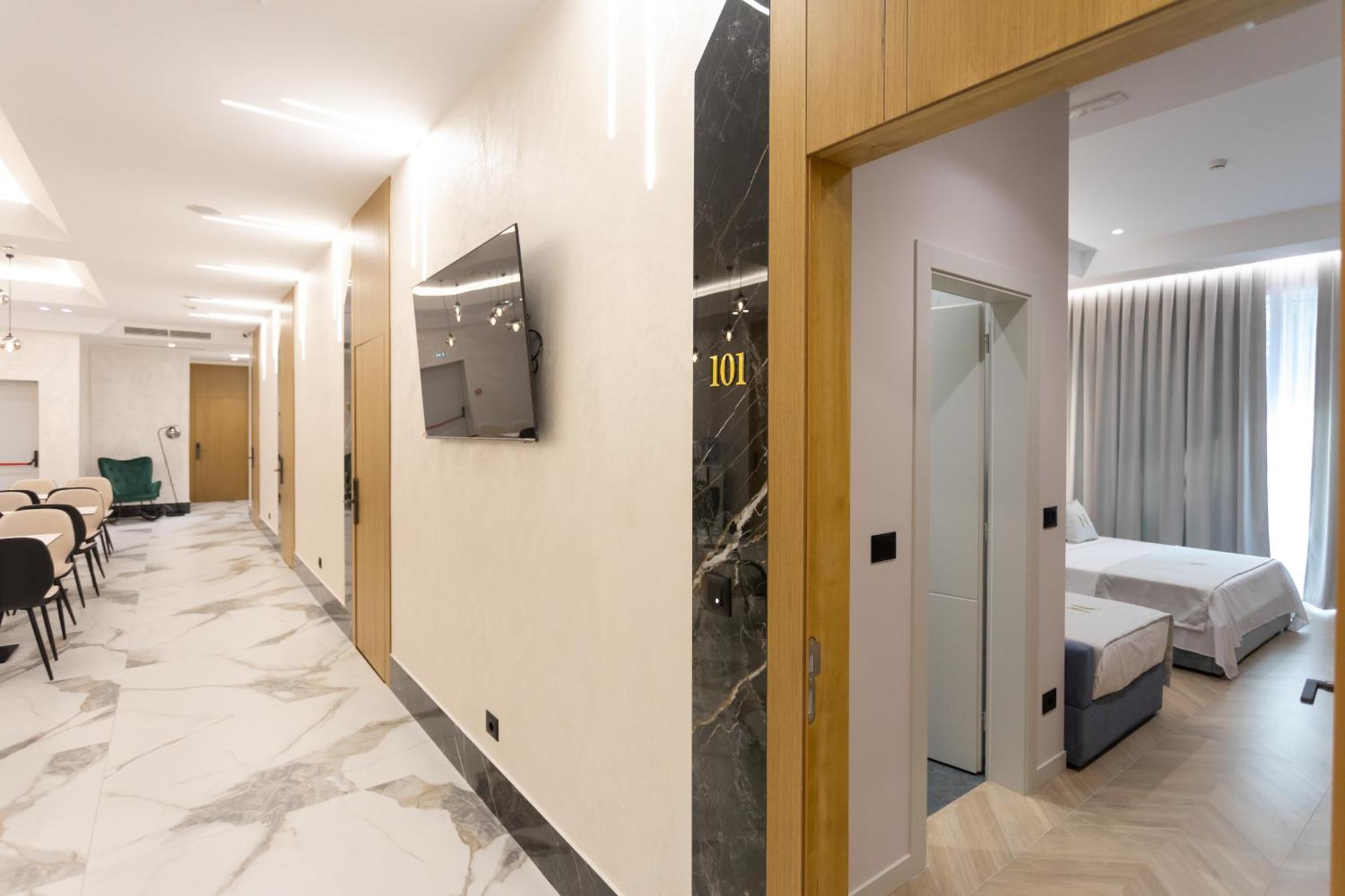 Nayel Hotel Драч Екстериор снимка