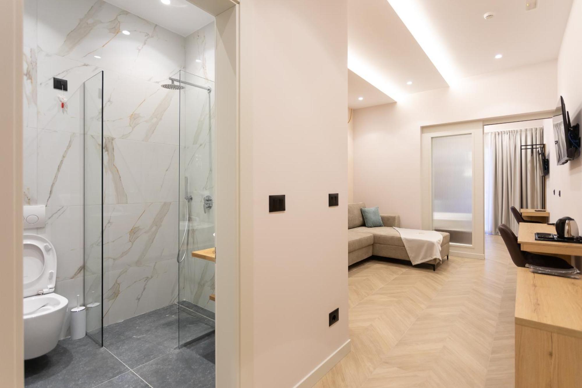 Nayel Hotel Драч Екстериор снимка